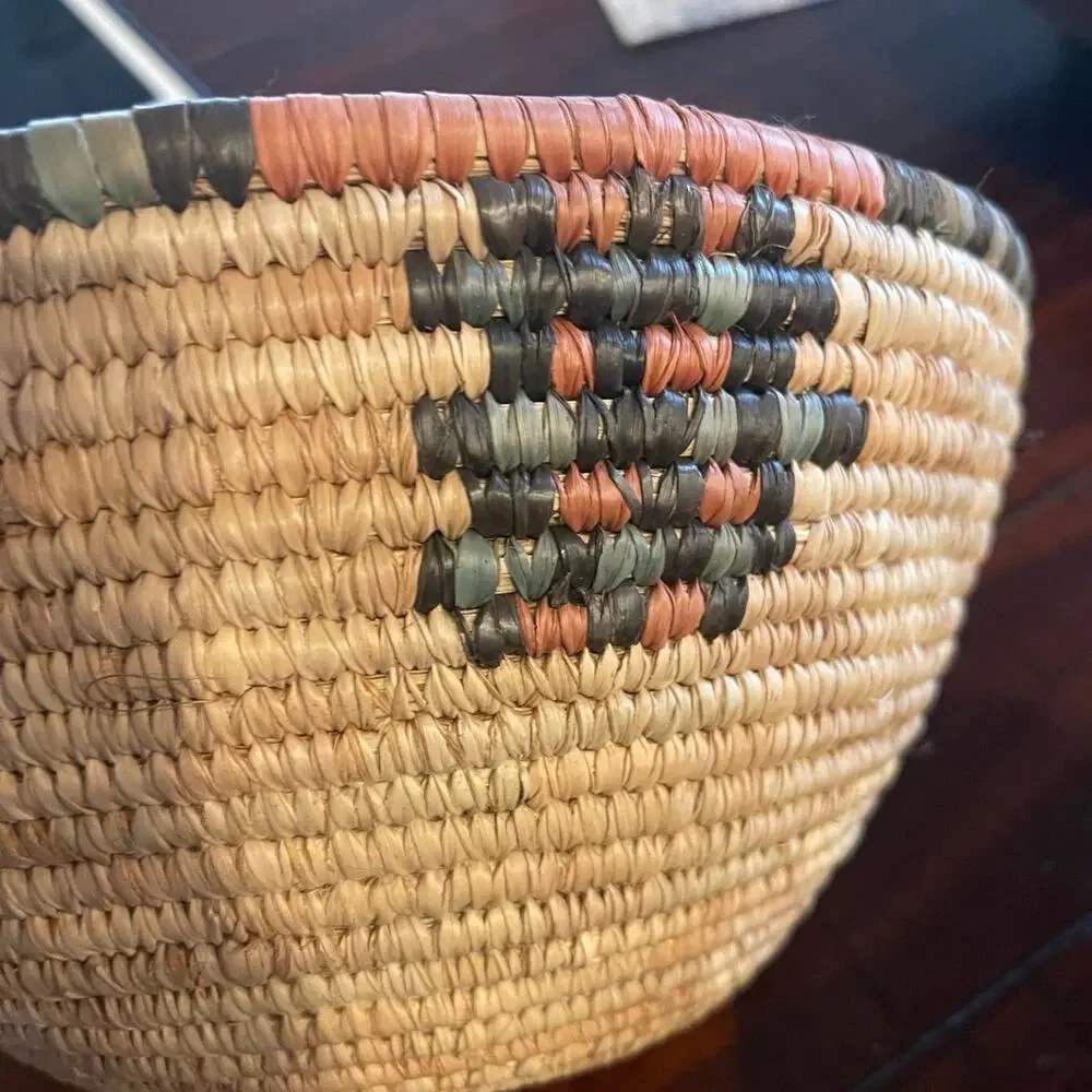 Weaved nigerian hausa basket 11” vintage